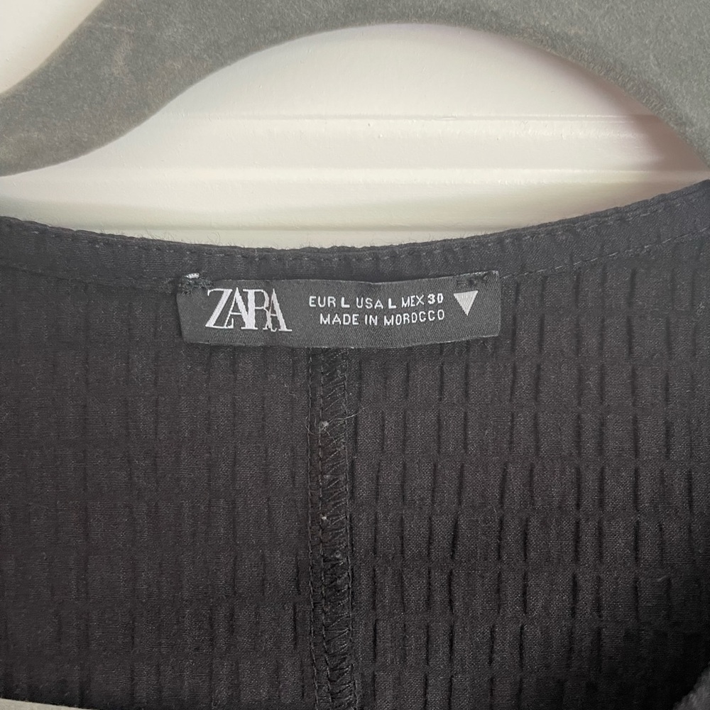 Zara Asymmetric Black Top Size large
